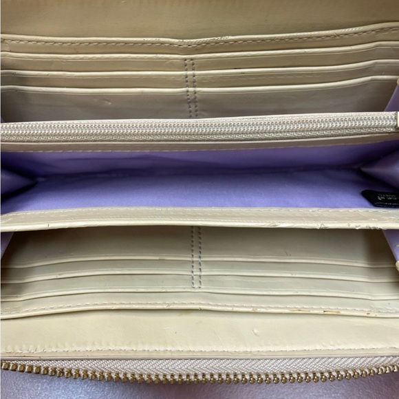 Coach Poppy Wallet - Picture 6 of 11